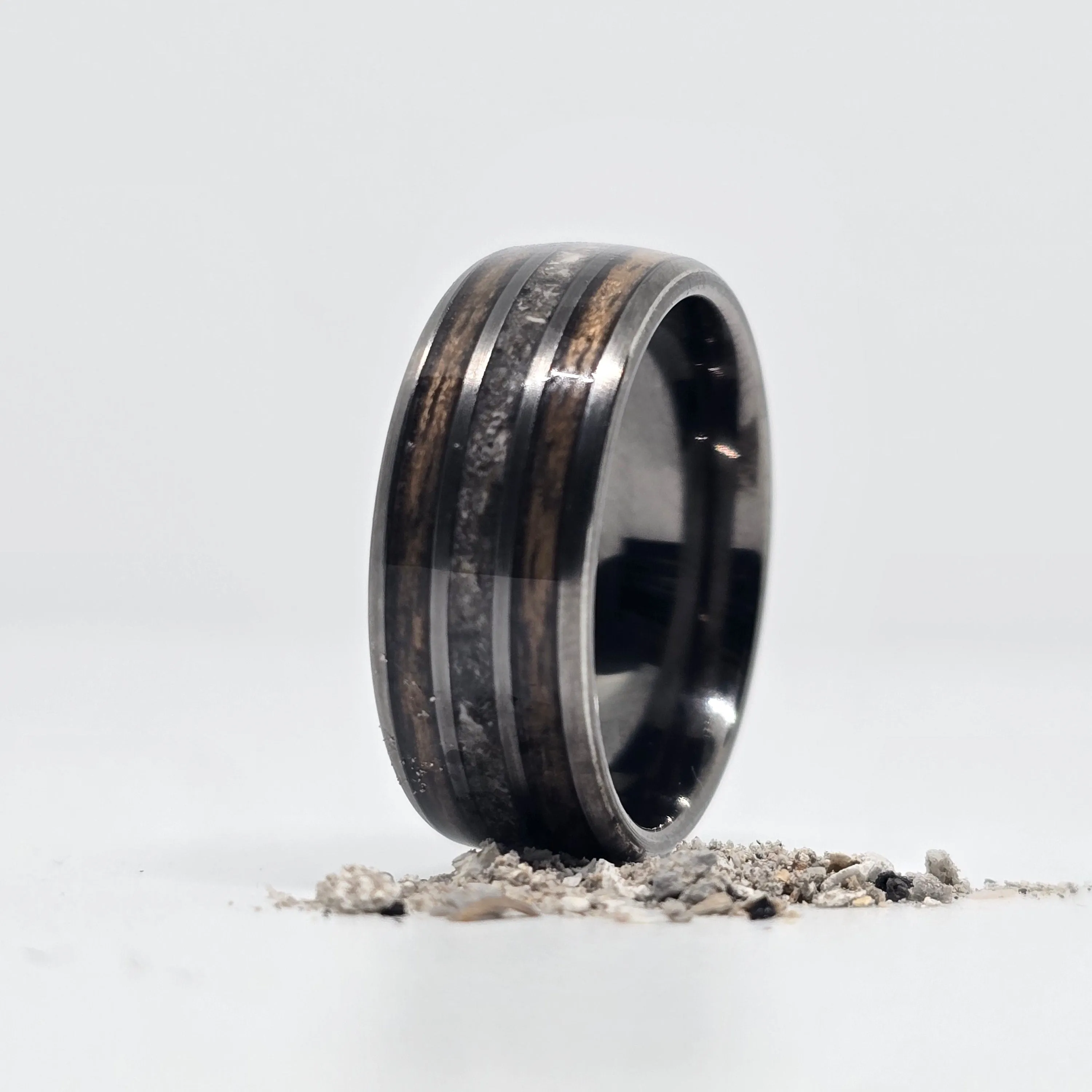 The Eternal Tribute Ring - Your loved one's Ash & Wood