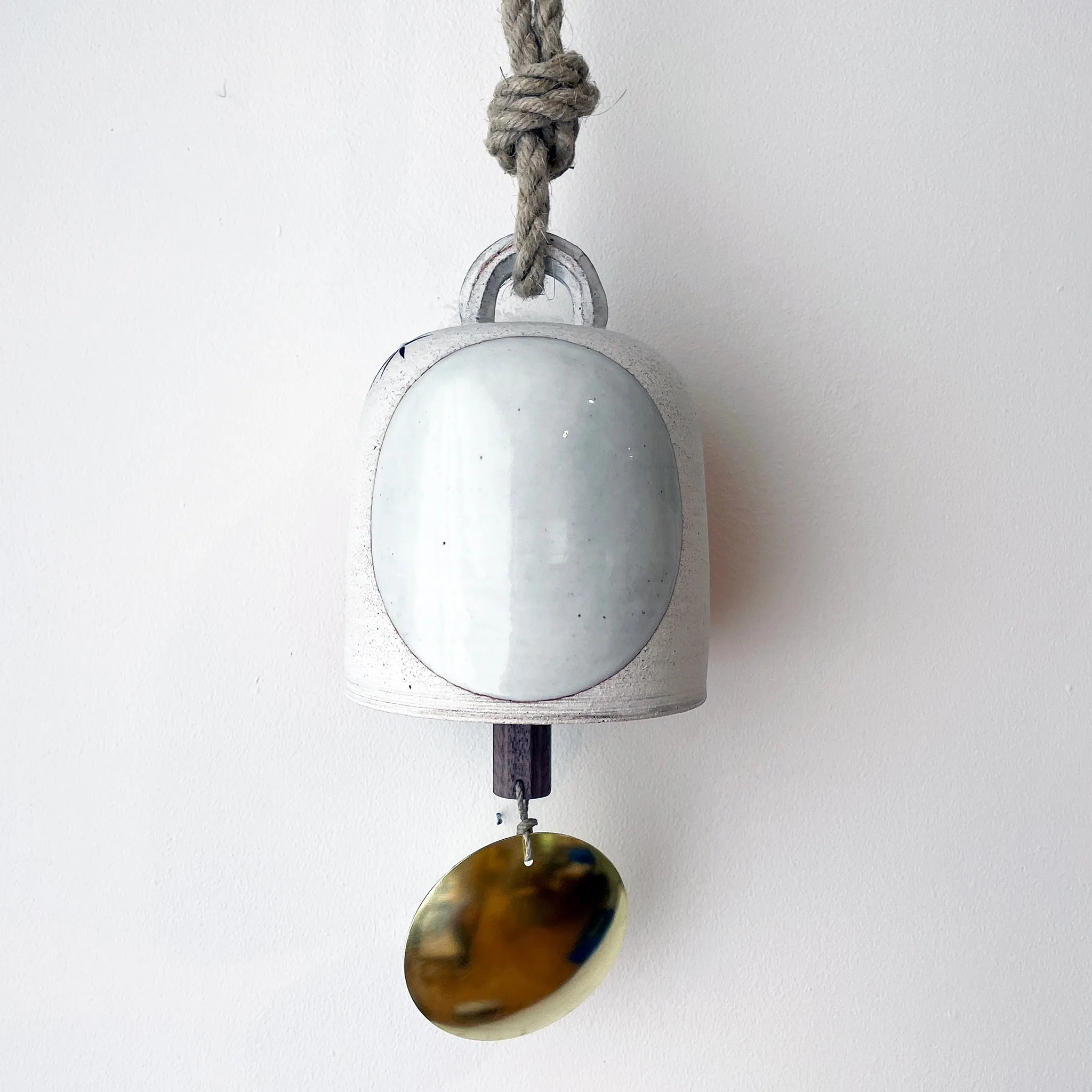 Thrown Bell Round: Rings Rainbow (Arc) Full Moon w/ Brass Disc