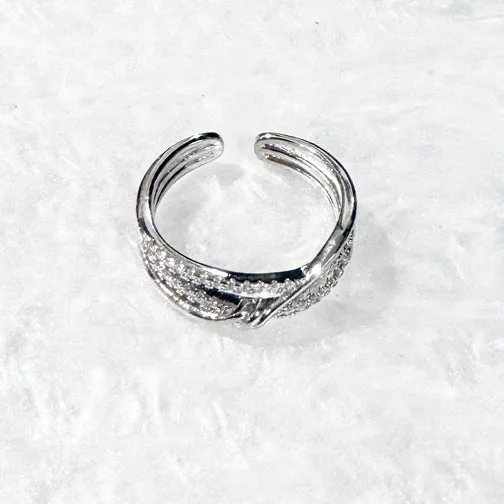 Twisted Bands Adjustable Crystal Ring (GOLD OR SILVER)