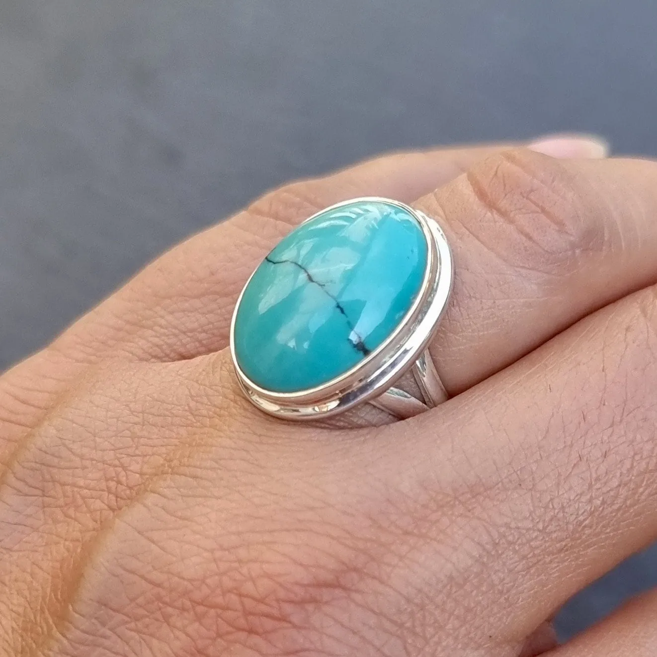 Unisex Small Oval Turquoise Sterling Silver Ring, R68