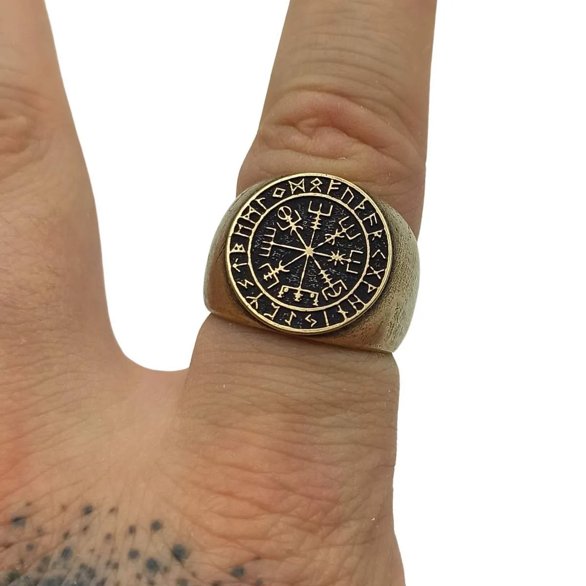 Vegvisir in Elder Futhark circle bronze ring