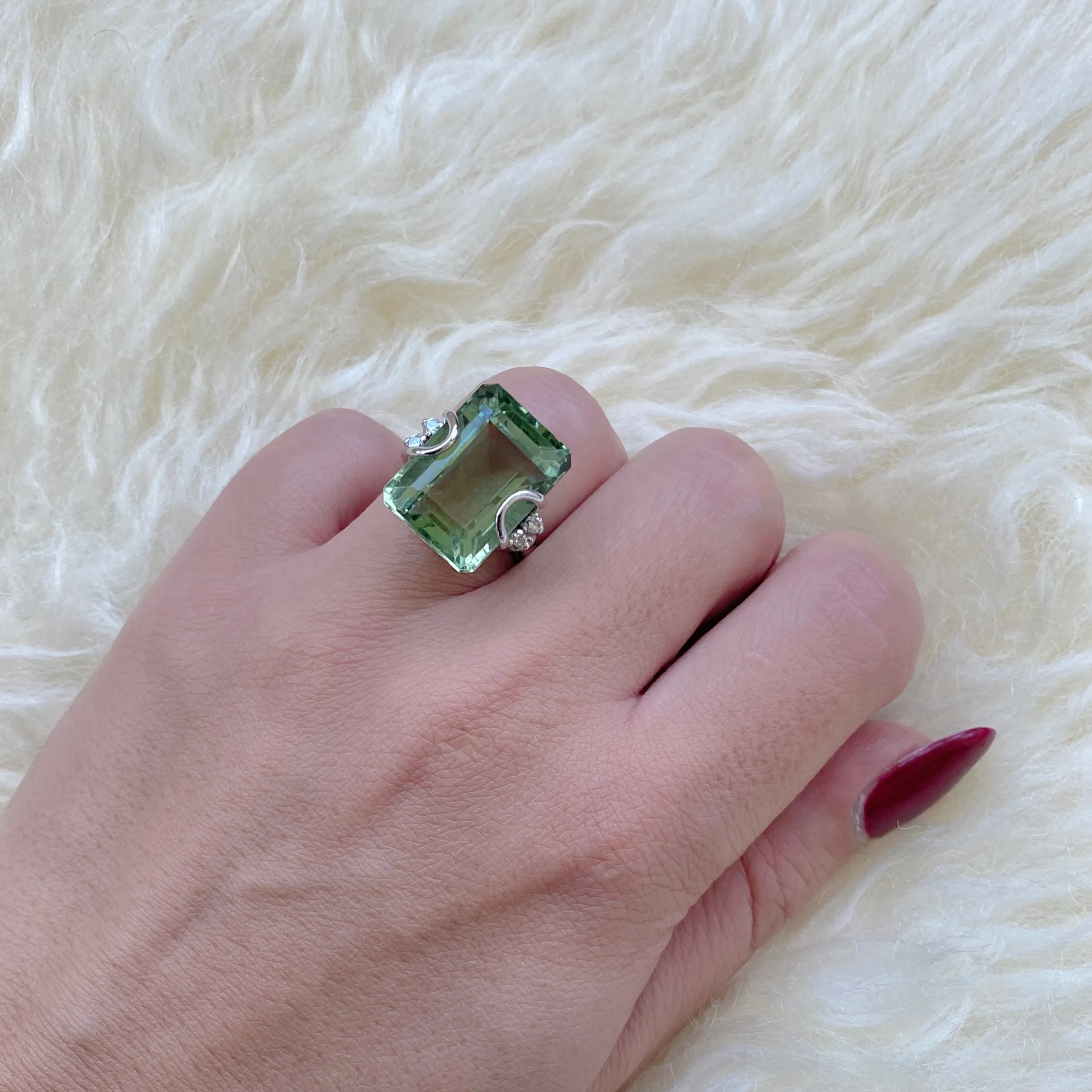 VERY RARE GREEN AMETHYST & DIAMONDS RING