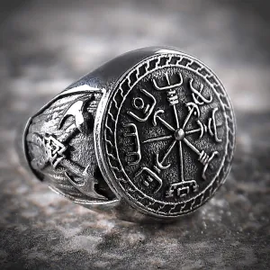 Viking Vegvisir Ring