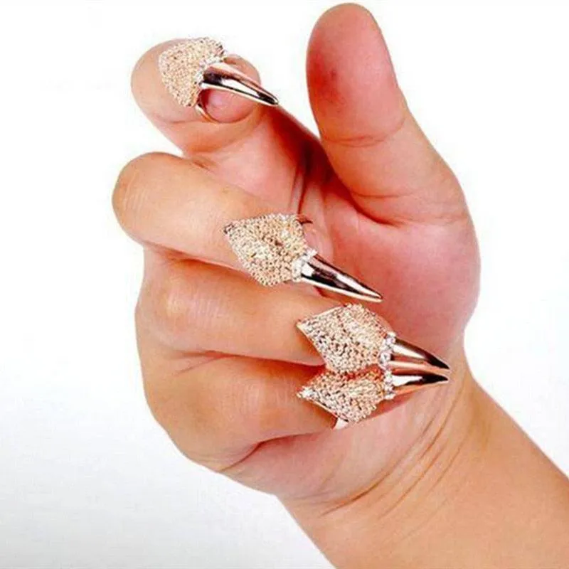 Vintage Falcon Claws Adjustable Nail Rings Plated in Silver: A Unique and Edgy Accessory for Goths, Metalheads, and Alternative Fashion Enthusiasts