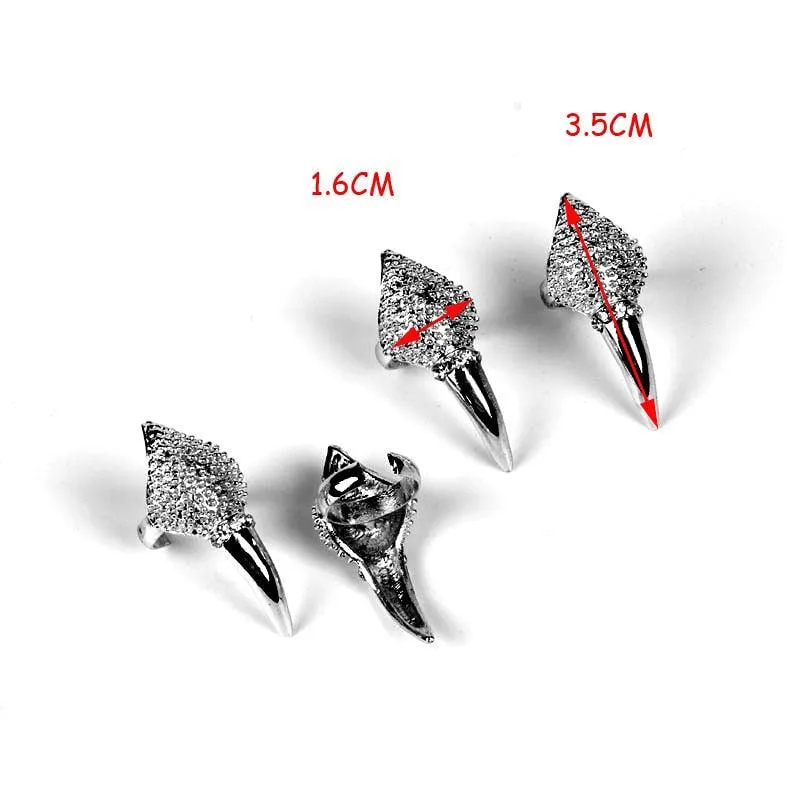 Vintage Falcon Claws Adjustable Nail Rings Plated in Silver: A Unique and Edgy Accessory for Goths, Metalheads, and Alternative Fashion Enthusiasts